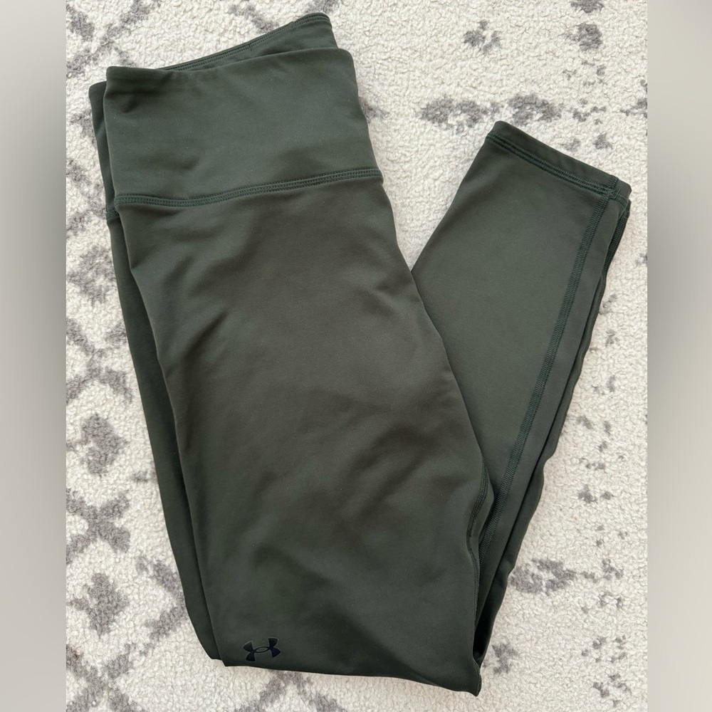 Under Armour olive green lined leggings